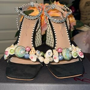 Betsey Johnson Seashell Sandals ~size 8.5. ONLY WORN ONCE!